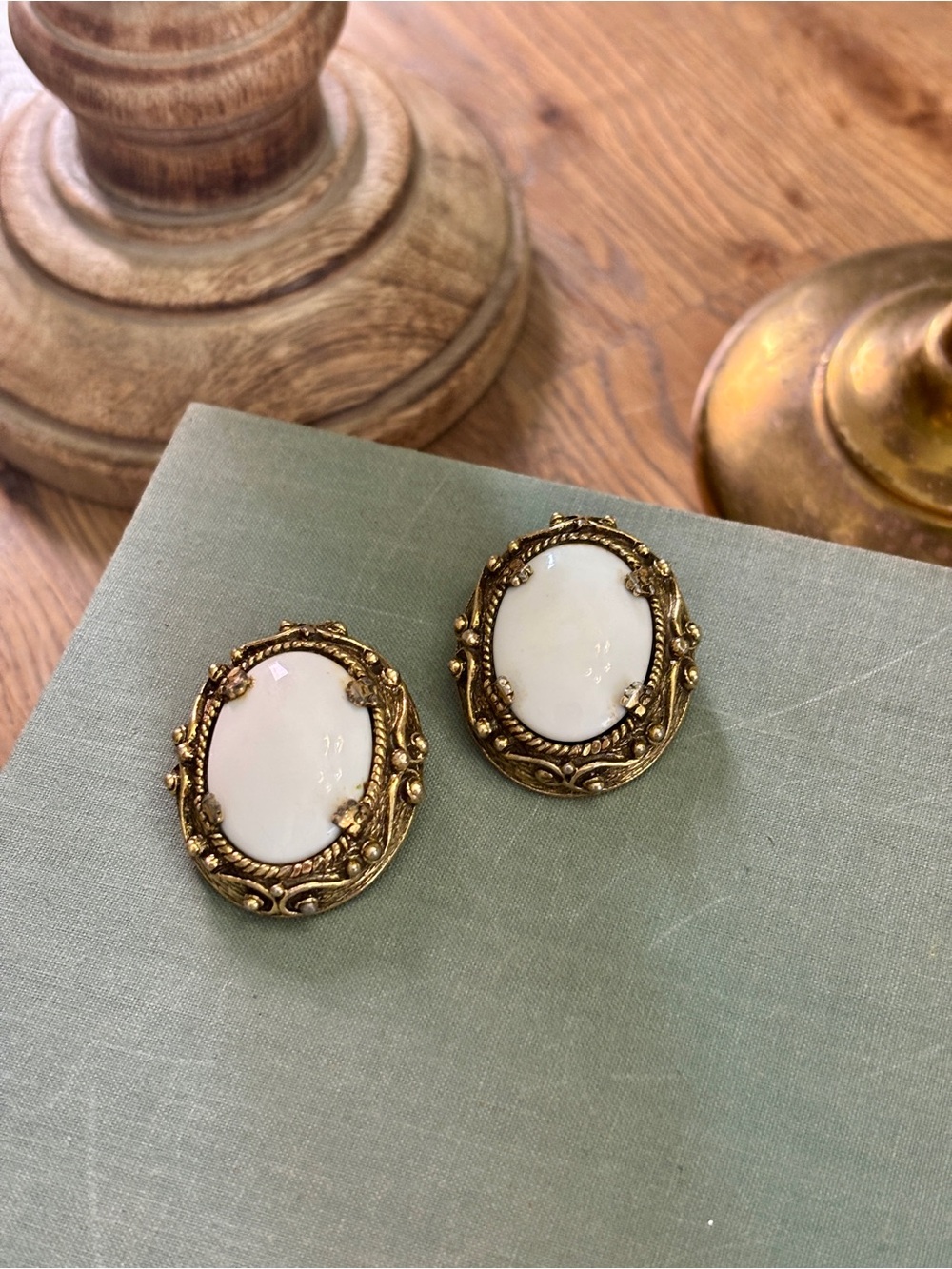 Vintage Cameo Clip-On Earrings